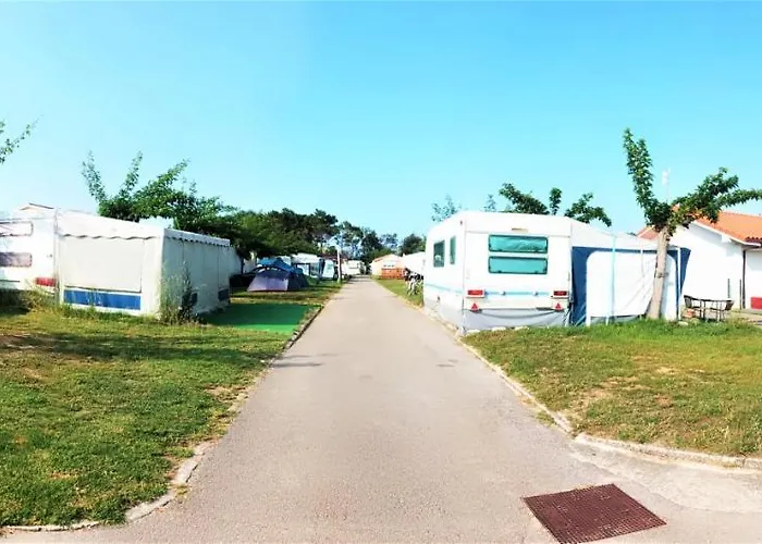 Кемпинг Camping Mola! Surf Loredo Лоредо