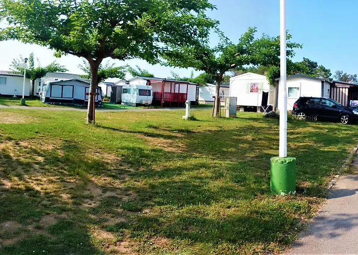 Camping Mola! Surf Loredo Loredo