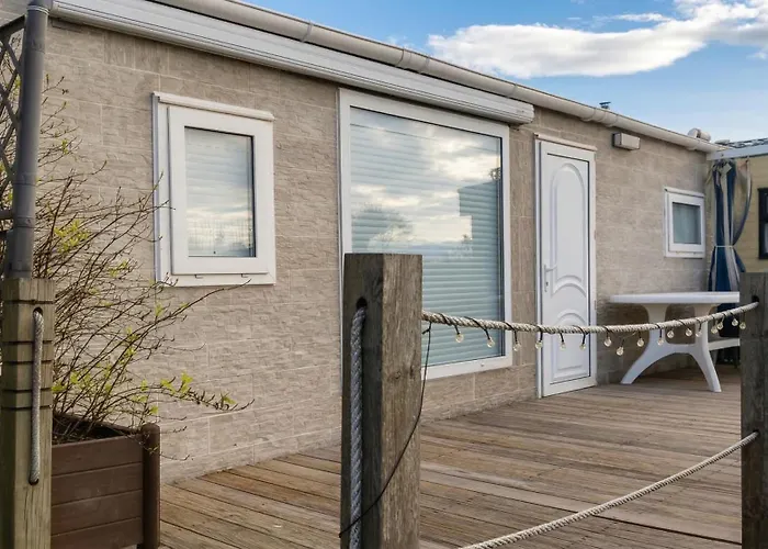 Camping Mola! Surf Loredo Camping